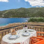 Ionio Sea Poros Aparthotel