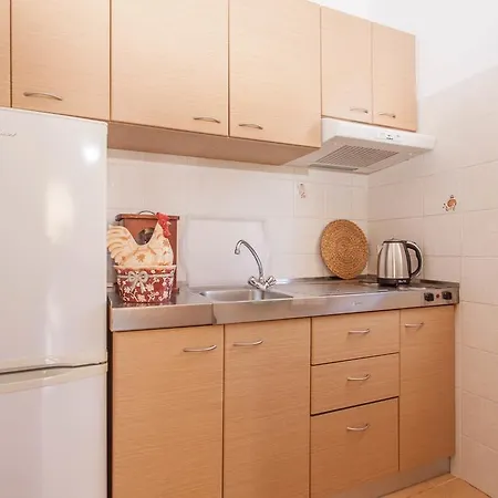 Ionio Sea Poros Aparthotel 3*